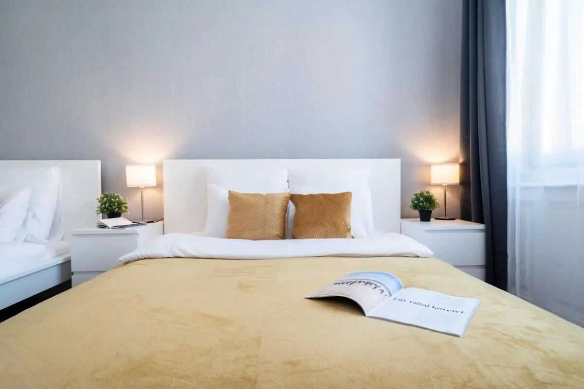 Large Apartment At Perfect Central Location Budapest