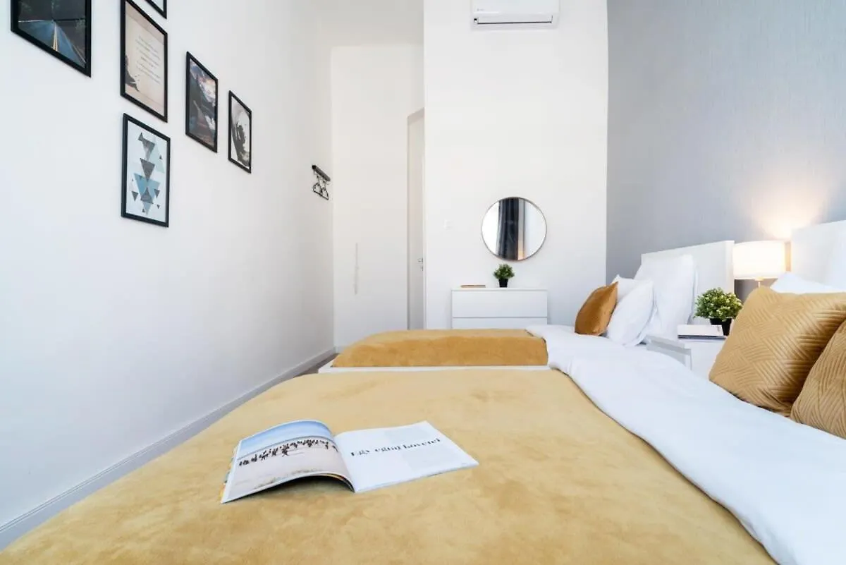 Large Apartment At Perfect Central Location Budapest